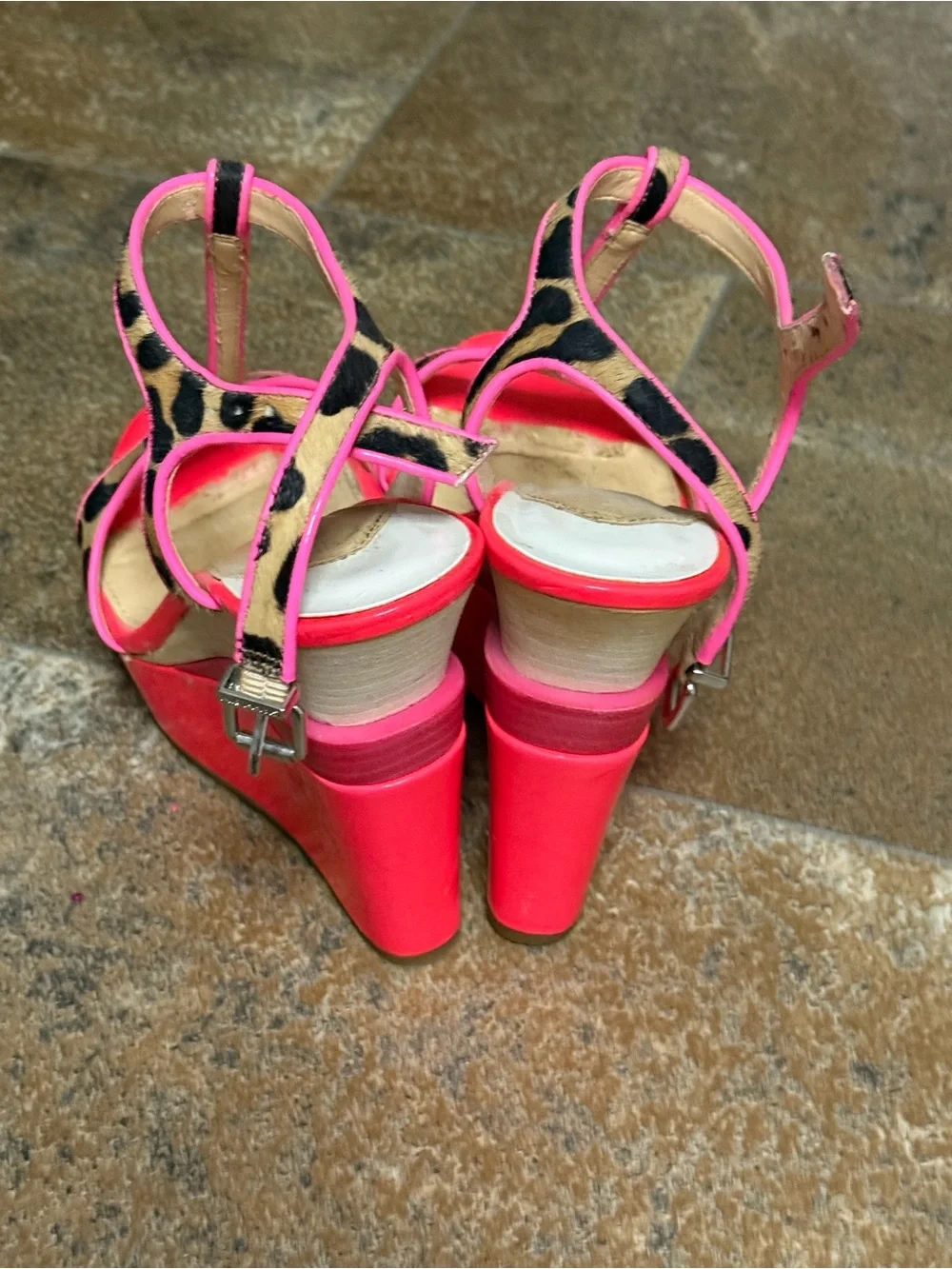Gianni Bini Leopard Print T-Strap Platform Sandals with Hot Pink Trim